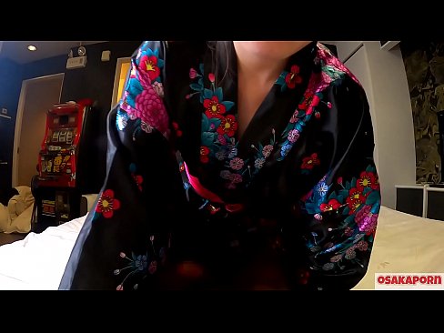 ❤️ A una jove cosplay li encanta el sexe fins a l'orgasme amb un squirt en una geneta i una mamada. Noia asiàtica de cony pelut i belles tetes amb vestit tradicional japonès en un vídeo amateur que mostra la masturbació amb joguines de merda. Sakura 3 OSAKAPORN. ❤️❌ Fota a nosaltres ❌️❤